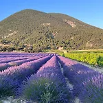Maison Privée Style Provençal Grane