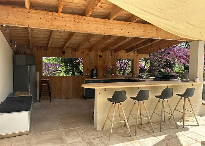 Maison Privee Style Provencal Grane
